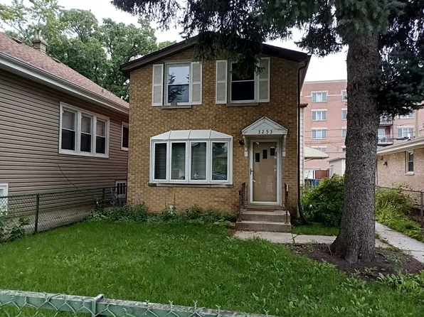 3253 N Oconto Ave, Chicago, IL 60634