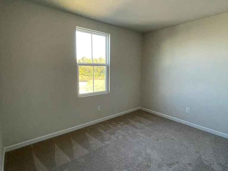2582 Haskell Dr — Photo 5