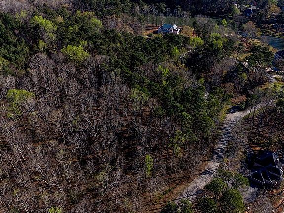 4th image of 227 Brookfield Dr