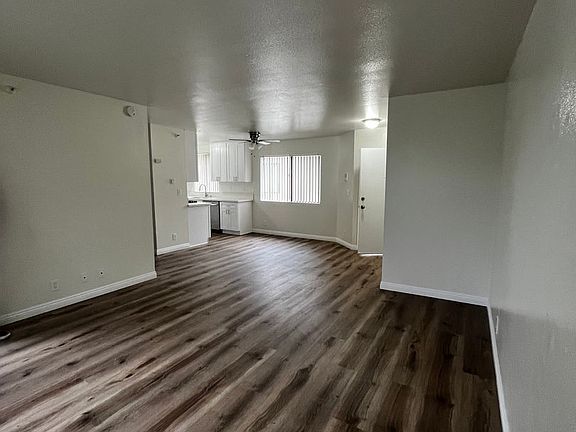5th image of 13016 Roselle Ave #25