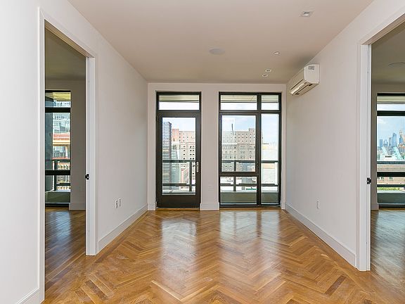 4th image of 321 Wythe Ave #960