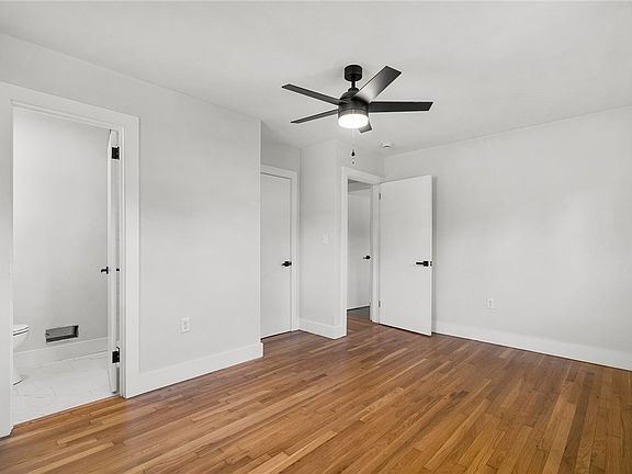 4th image of 2301 Lindale Rd