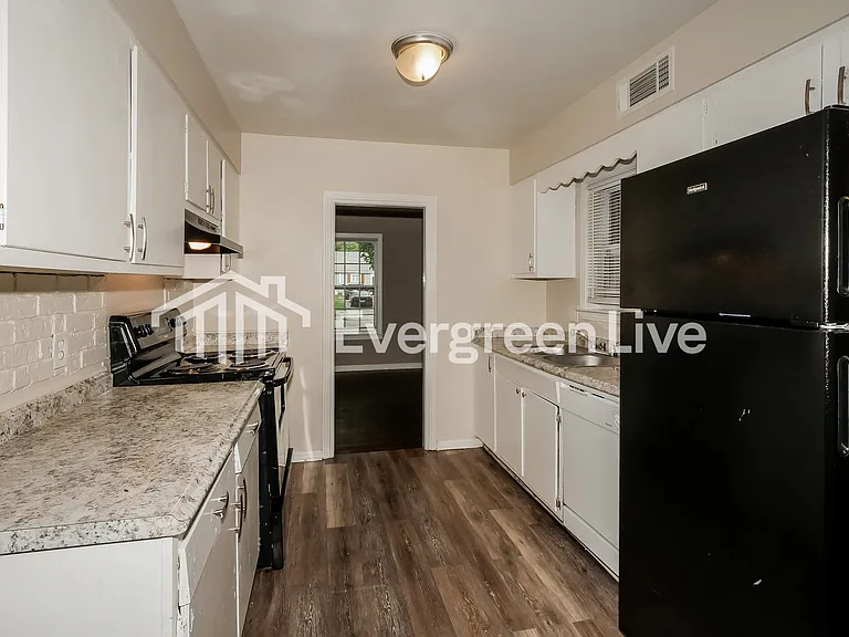 3285 Canyon Rd — Photo 5