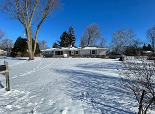 2400 Merlin Way, Brookfield, WI 53045