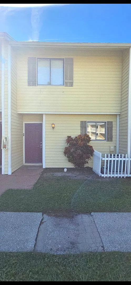 2-Bedroom, 2-Bathroom Condo in Land O' Lakes — Photo 1