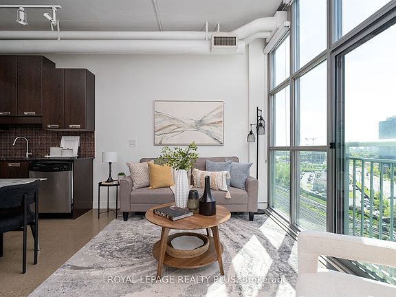 5th image of 2 Fieldway Rd #1016