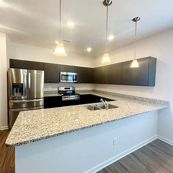 503 Alma St — Photo 4