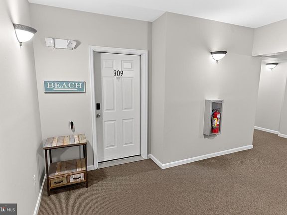 3rd image of 31568 Winterberry Pkwy Unit 309