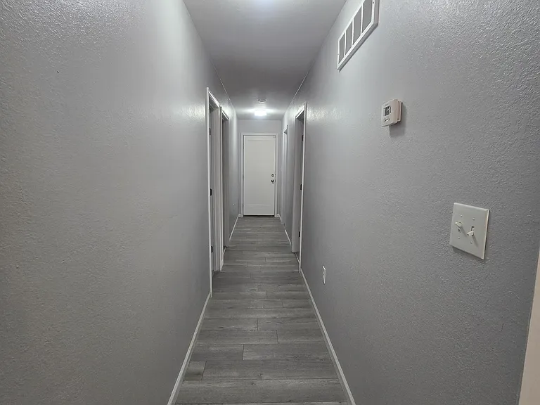 4939 Woodland Ave — Photo 11
