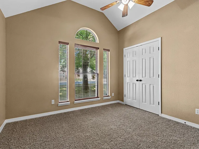 794 N Blazing Star Dr — Photo 23
