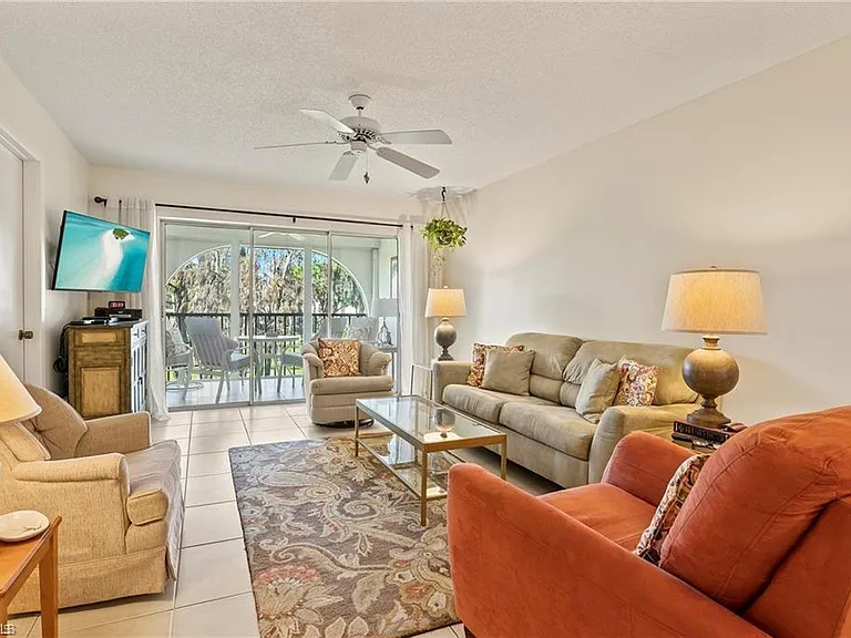 1055 Forest Lakes Dr #E209 — Photo 6