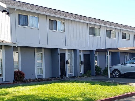 2nd image of 193 Del Sur Court