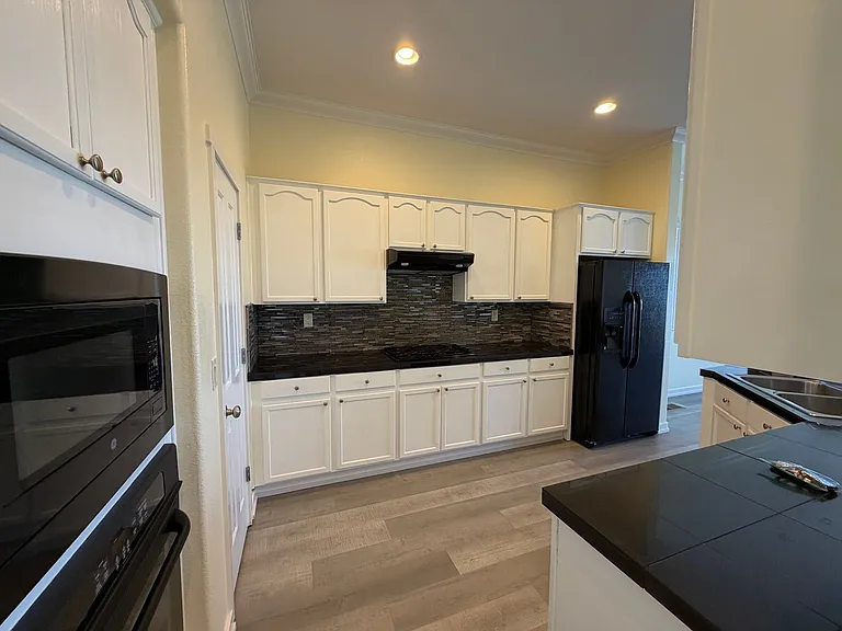 1041 Turnberry Dr — Photo 5