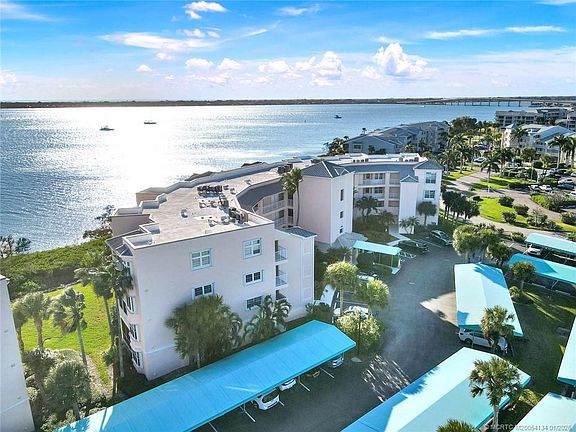 5th image of 5700 NE Island Cove Way APT 4301