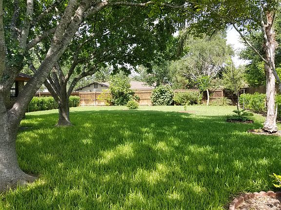 4th image of 5627 La Sombra Dr