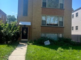 8224 N Knox Ave #B, Skokie, IL 60076