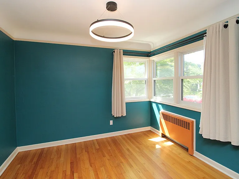 2406 NW Overton St #5 — Photo 8