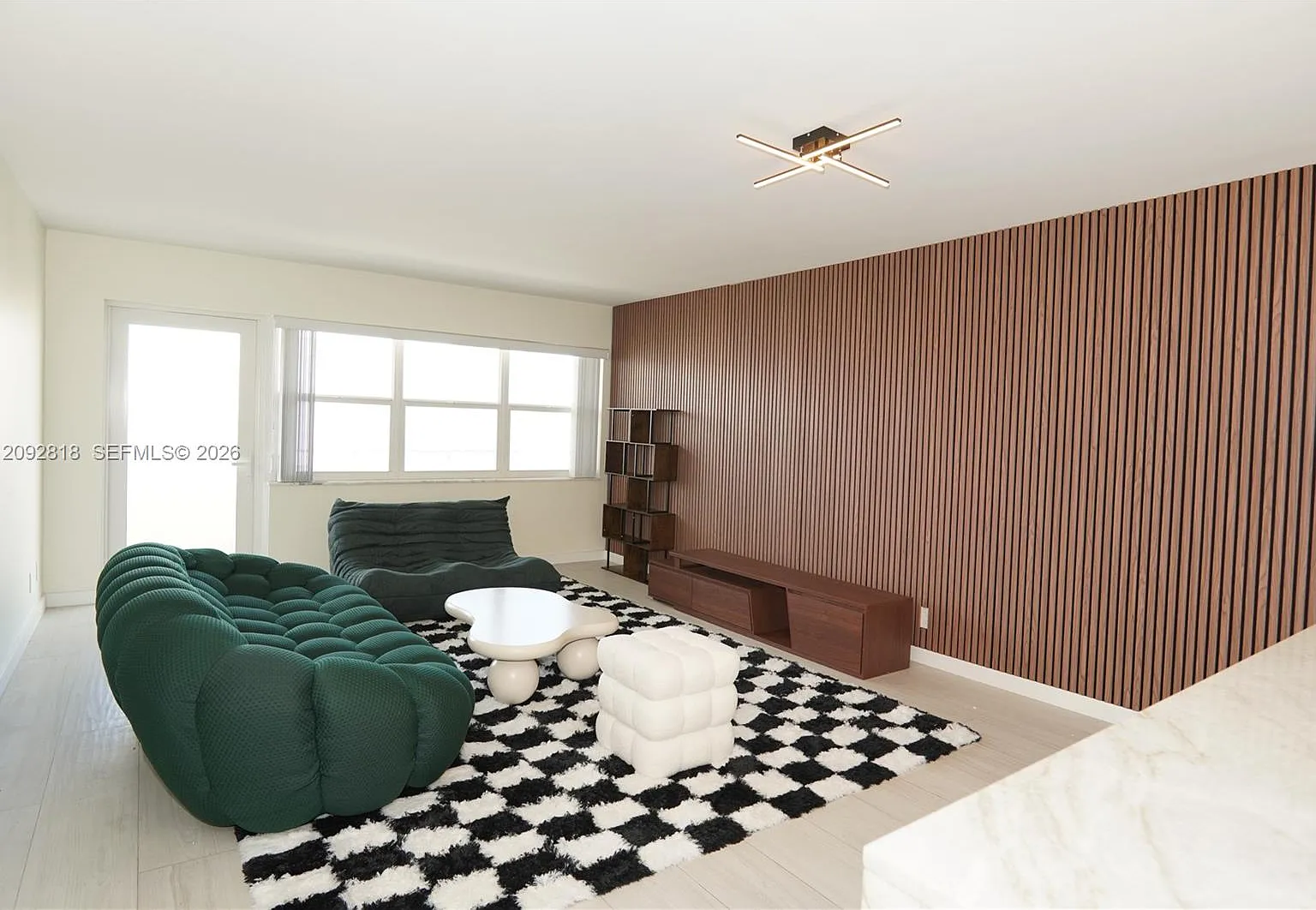 Ocean View Towers Condo — Photo 1