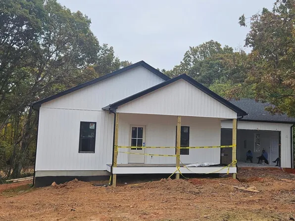 209 Spicer Rd, Lynchburg, VA 24504
