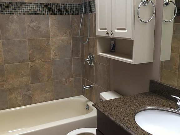 5th image of 4608 Carmel Dr