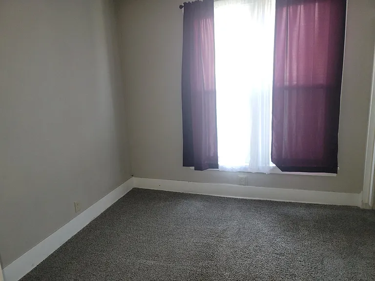 1910 Binney St #4 — Photo 4