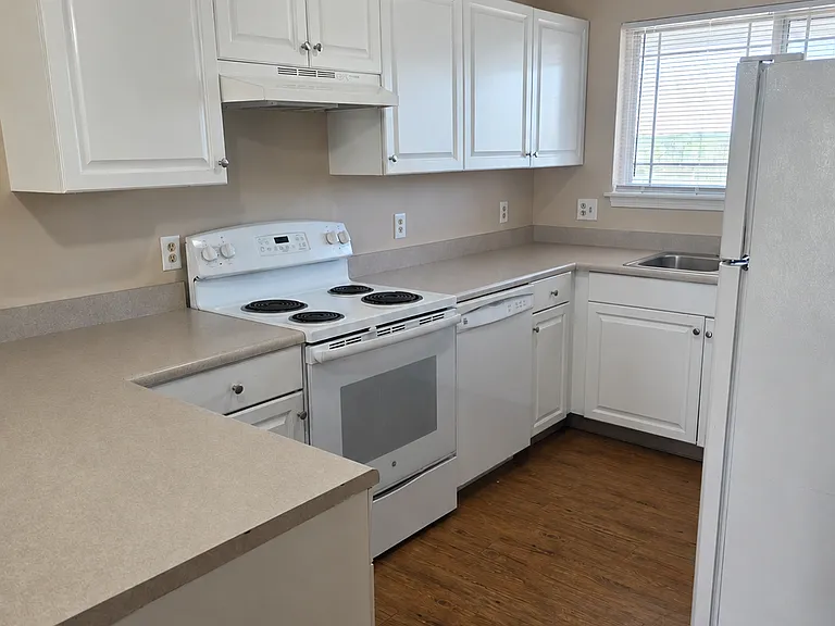1067 Manitou Dr #207 — Photo 3