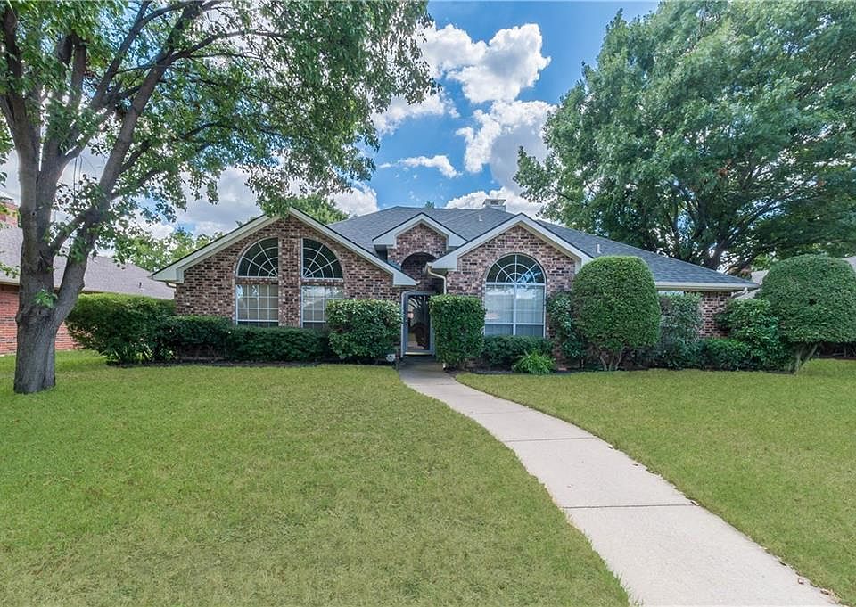 1st image of 705 Greenway Dr