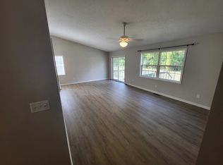 6371 E Quail Run Ct, Monticello, IN 47960