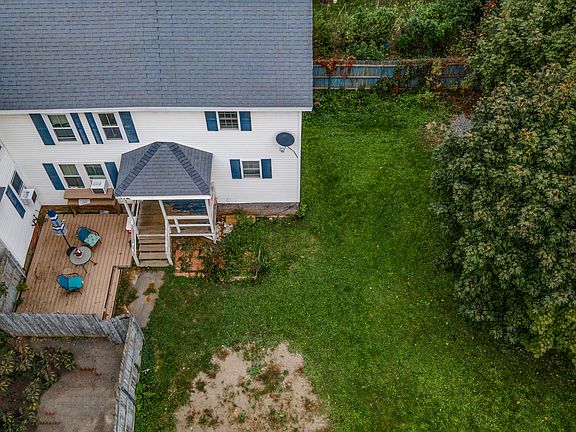 5th image of 367 Essex Street