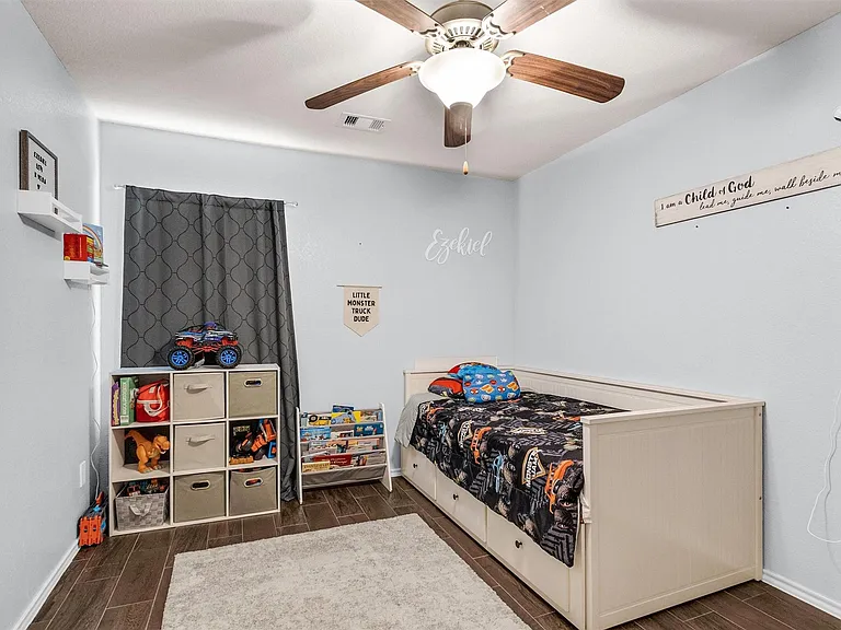 1700 Fall Forest Ct — Photo 31