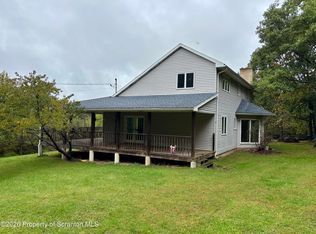 184 Smokies Mountain Ln, Falls, PA 18615