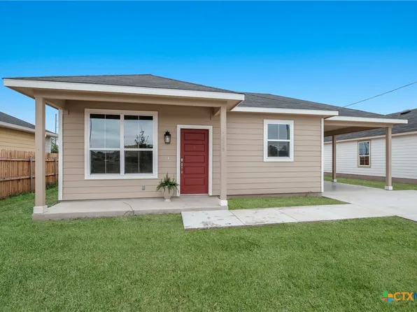 1059 E Pine St, Seguin, TX 78155