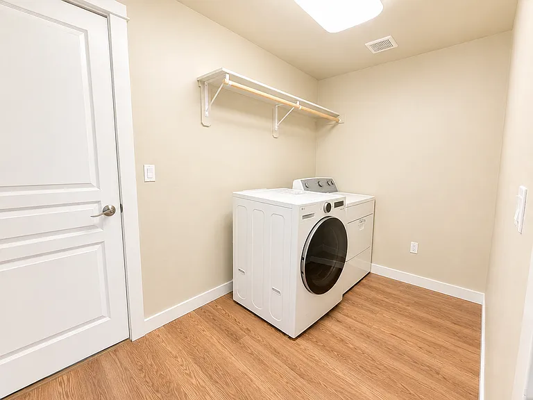 1515 W Cactus St — Photo 12