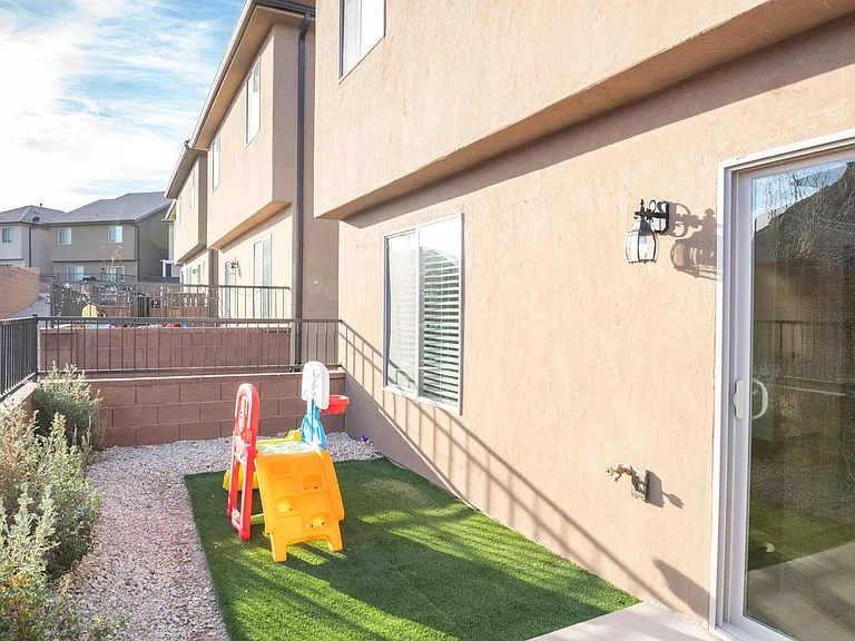 3856 E Transam Ln — Photo 11