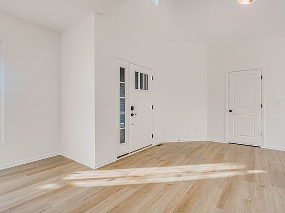 2nd image of 10763 Chadsey Rd