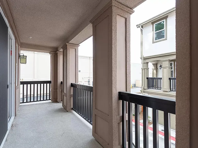 210 Ashton Way — Photo 19