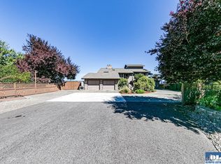 1222 Dutch Dr, Port Angeles, WA 98363