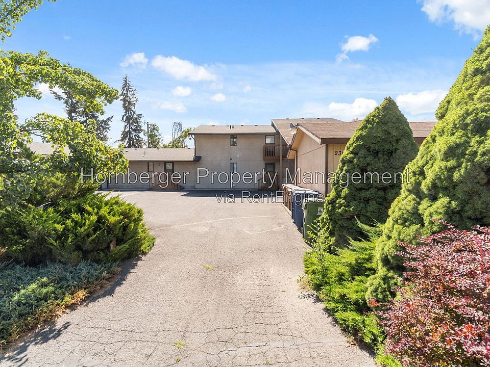 1st image of 2307 W Cleveland Ave #8