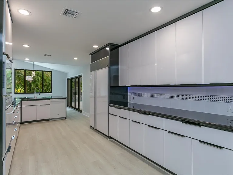 13401 SW 83rd Ave — Photo 49