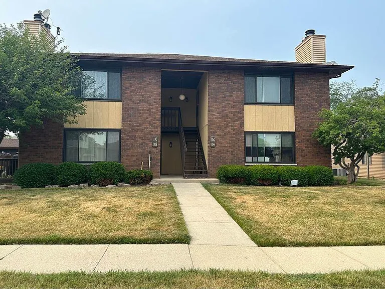 1110 Manchester Ct #1110 — Photo 2