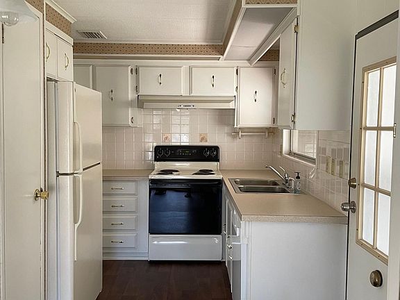 5th image of 3540 S Citrus Cir