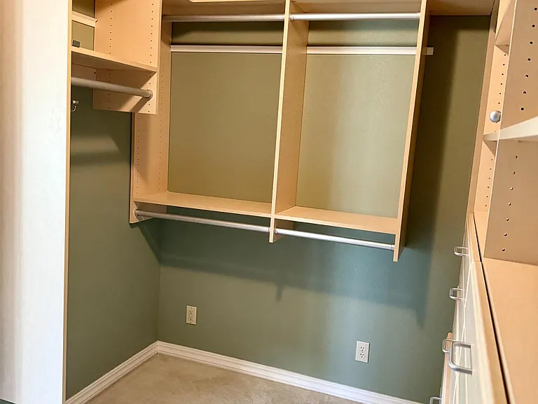 365 Bellflower Dr — Photo 20