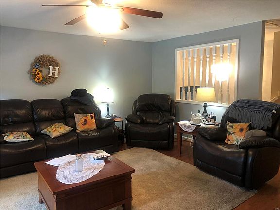 2nd image of 1823 Westwood Dr