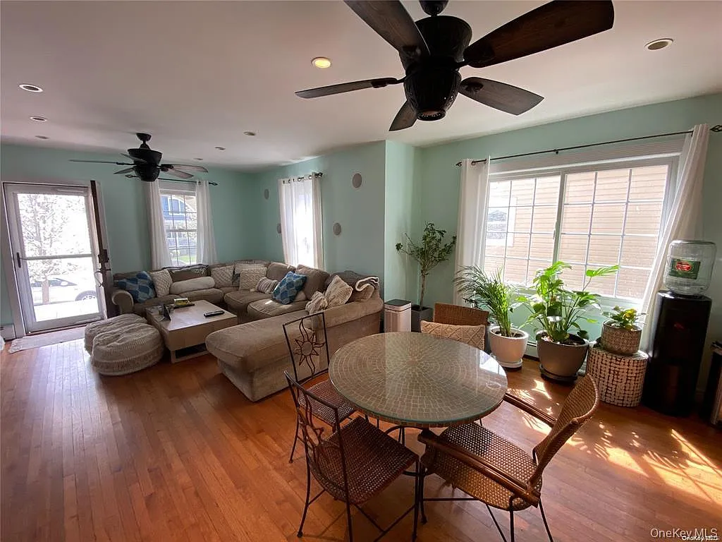 2 bed, 1.0 bath, 600 sqft, $3,200 — Photo 4