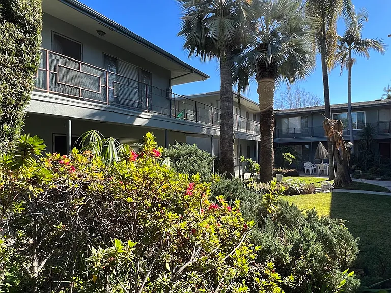 5630 Temple City Blvd — Photo 15