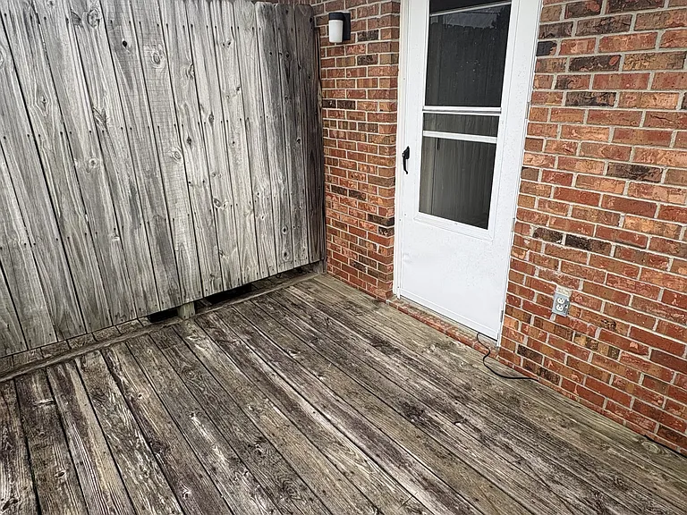 1613 Flanigan Ct #A — Photo 10