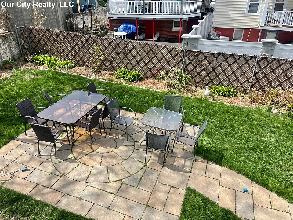 17 Edmands St #3