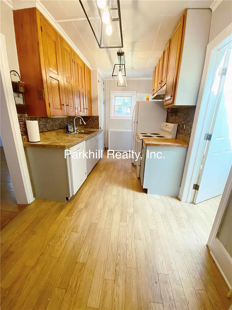 2 bed, 2.5 bath, 1712 sqft, $1,750 — Photo 4