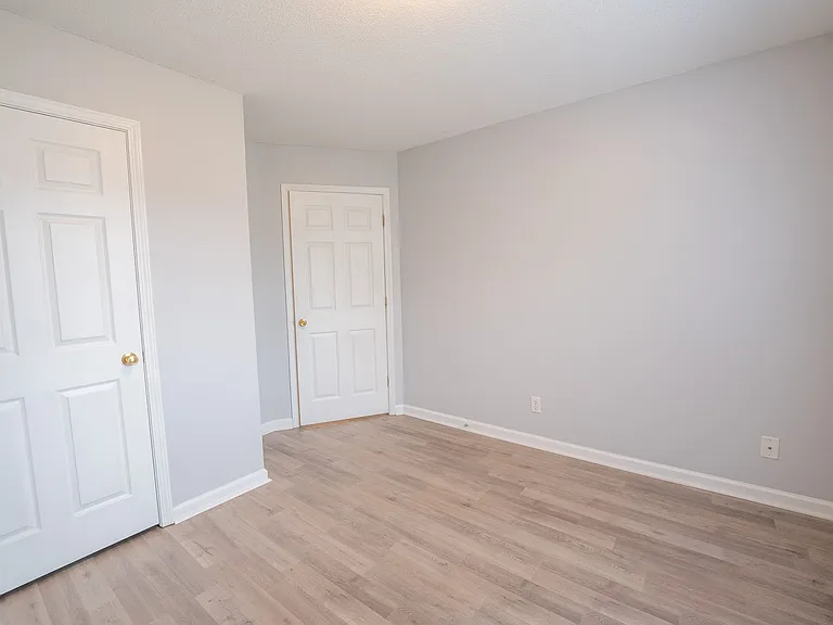 123 W Tisbury Ln — Photo 26