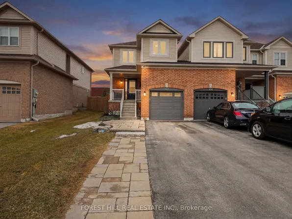 102 Majesty Blvd, Barrie, ON L4M 0E5